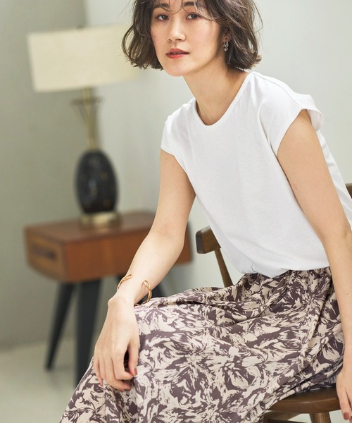 GeeRA(ジーラ)の「コーデ風ドッキングロングワンピース(ワンピース・レディース・ブラック×ブラック/ホワイト×グレー・X-LARGE/LARGE/MEDIUM)」の4枚目の写真