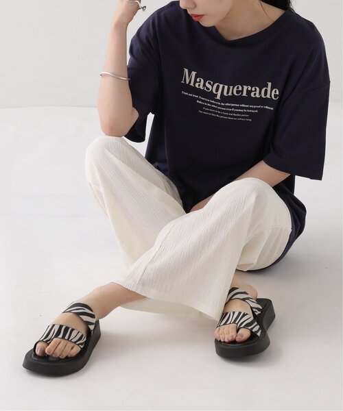 RAY CASSIN(レイカズン)の「刺繍ロゴTシャツ(Tシャツ/カットソー・レディース・オフホワイト/ベージュ/ネイビー・FREE)」の6枚目の写真