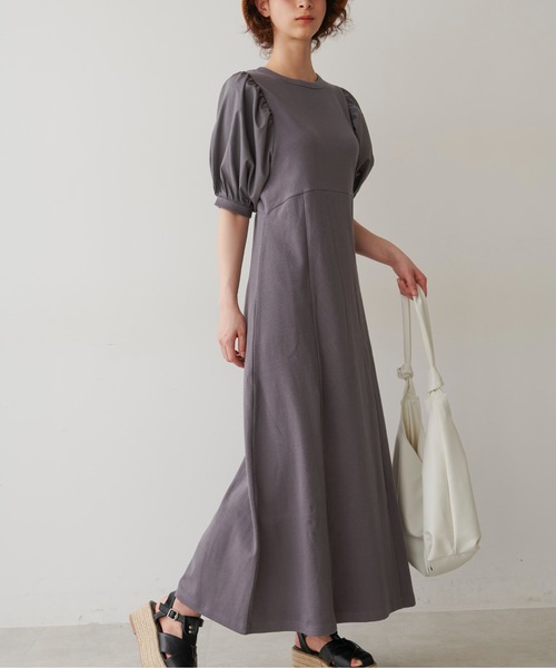 FREE'S MART(フリーズマート)の「◆布帛ドッキング半袖カットソーマキシワンピース(ワンピース・レディース・ホワイト/ブラック/カーキ・SMALL/MEDIUM)」の2枚目の写真