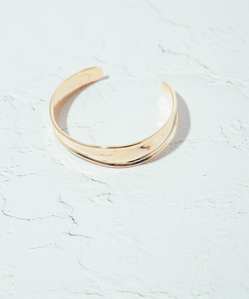 COLOR TOKYO ACCESSORIES(カラートウキョウアクセサリー)の「ニュアンスメタルバングル(バングル/リストバンド・レディース・Silver/GOLD ・FREE)」の9枚目の写真