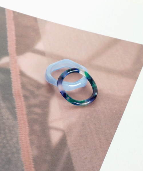 UNE MANSION（ユヌマンション）の「ホマイカウェーブリングセット（リング・レディース・ホワイト/スカイブルー/パープル/グレー/ピンク/イエロー/ブルー/グリーン・ONE SIZE）」の5枚目の写真