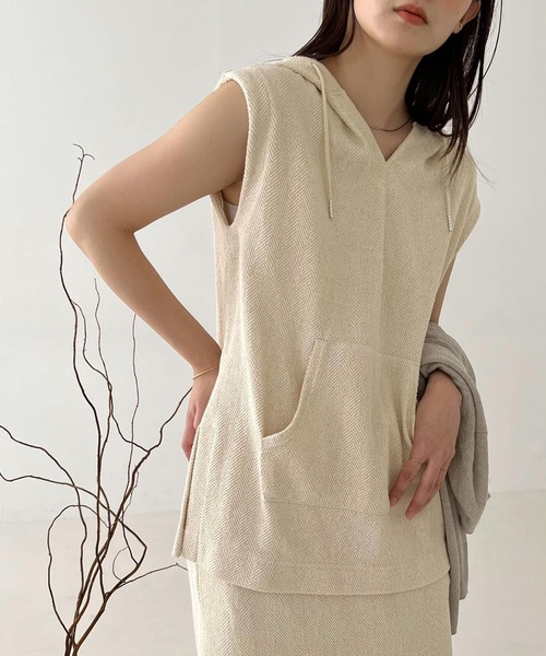 URBAN RESEARCH DOORS（アーバンリサーチドアーズ）の「『セットアップ対応』ヘリンボーン柄カットパーカー（パーカー・レディース・ブラウン/ナチュラル・MEDIUM）」の2枚目の写真