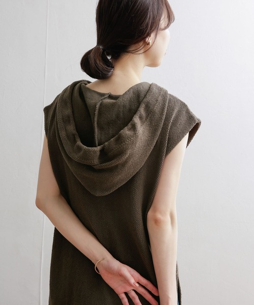 URBAN RESEARCH DOORS（アーバンリサーチドアーズ）の「『セットアップ対応』ヘリンボーン柄カットパーカー（パーカー・レディース・ブラウン/ナチュラル・MEDIUM）」の13枚目の写真