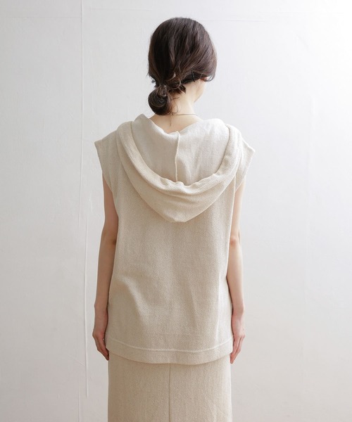 URBAN RESEARCH DOORS（アーバンリサーチドアーズ）の「『セットアップ対応』ヘリンボーン柄カットパーカー（パーカー・レディース・ブラウン/ナチュラル・MEDIUM）」の19枚目の写真