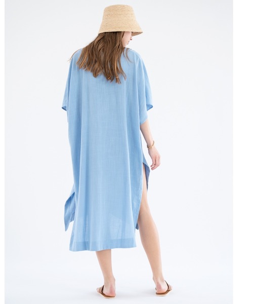 ALEXIA STAM（アリシアスタン）の「Slit Neck Relax Dress /スリットネックリラックスドレス（ワンピース・レディース・ベージュ/ライトブルー・FREE）」の5枚目の写真
