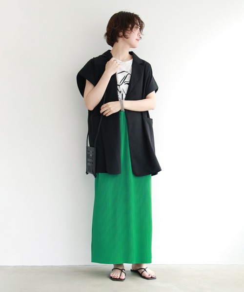 notch.(ノッチ)の「クレープノースリーブジャケット(ベスト・レディース・ブラック/オフホワイト/ライトベージュ・M)」の5枚目の写真