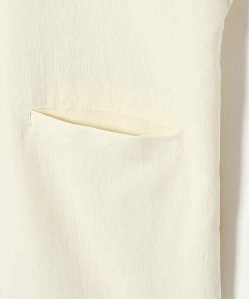 notch.(ノッチ)の「クレープノースリーブジャケット(ベスト・レディース・ブラック/オフホワイト/ライトベージュ・M)」の17枚目の写真