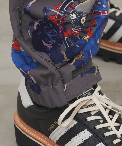 AIVER(アイバー)の「AIVER 百鬼夜行パンツ(その他パンツ・メンズ・ブラック/ボルドー/カーキ系・SMALL/MEDIUM/LARGE)」の18枚目の写真