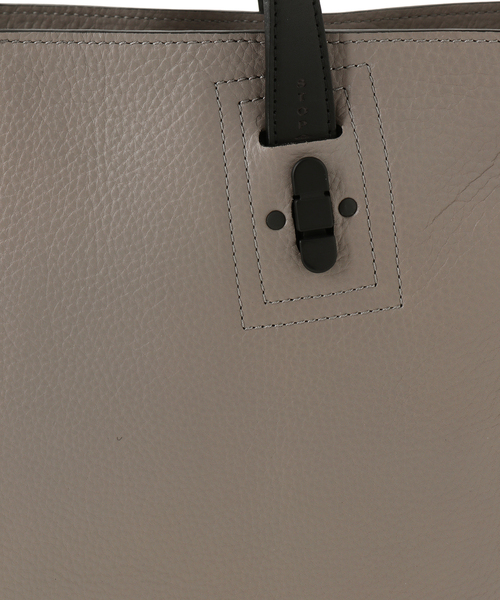 EDIFICE(エディフィス)の「【TOMOE / トモエ】 INTRO LTO_R1 タテガタトート(クラッチバッグ・メンズ・チャコールグレー・FREE)」の5枚目の写真