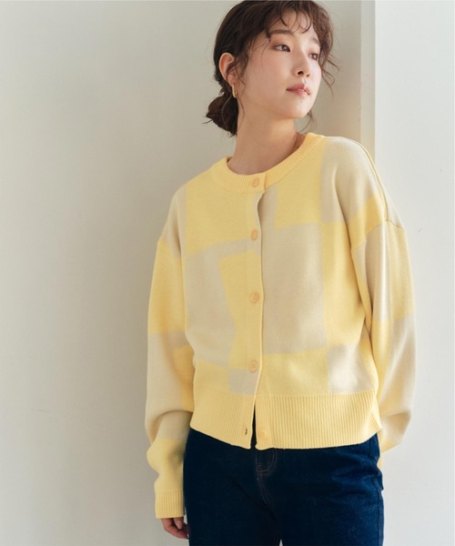 titivate(ティティベイト)の「幾何学柄前後2wayニット(カーディガン/ボレロ・レディース・イエロー/ライトグリーン/グレイッシュベージュ・S/M)」の18枚目の写真