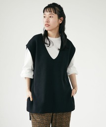 Vネックニットベスト+ロンTee　＊◆
