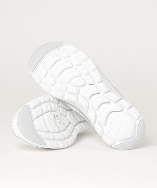 SKECHERS(スケッチャーズ)の「SKECHERS FLEX APPEAL 4.0-ACTIVE FLOW / スケッチャーズ フレックス アピール 4.0-アクティブ フロー【幅広 ワイドタイプ 】(スニーカー・レディース・ホワイト・22.5cm/23cm/23.5cm/24cm/24.5cm/25cm)」の7枚目の写真
