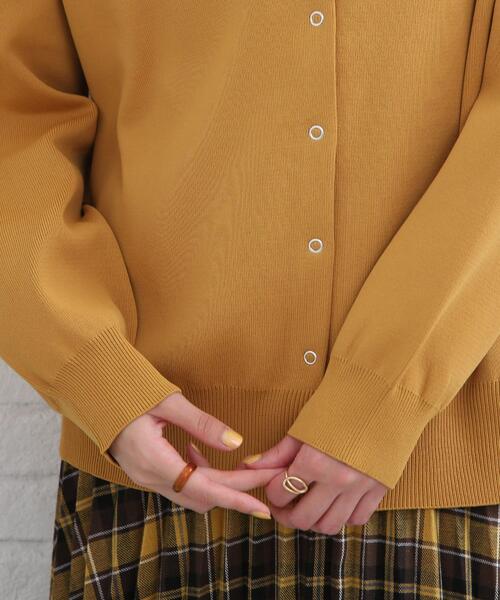 SHOO・LA・RUE（シューラルー）の「◆リングドット釦がアクセント！スポンディッシュ カーディガン（カーディガン/ボレロ・レディース・ブラック/グリーン/マスタード/ナチュラル/ブラウン系その他/ブルー/ピンク系その他/モスグリーン・00）」の19枚目の写真