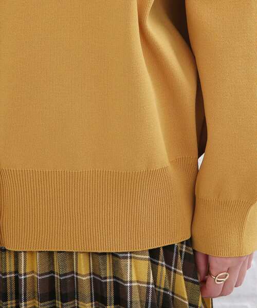 SHOO・LA・RUE（シューラルー）の「◆リングドット釦がアクセント！スポンディッシュ カーディガン（カーディガン/ボレロ・レディース・ブラック/グリーン/マスタード/ナチュラル/ブラウン系その他/ブルー/ピンク系その他/モスグリーン・00）」の9枚目の写真