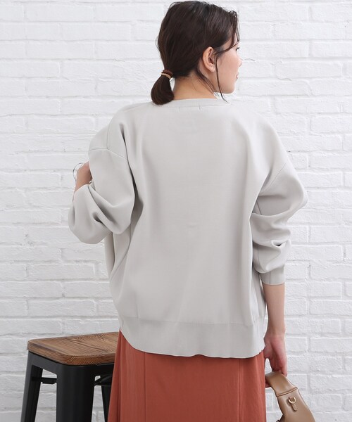 SHOO・LA・RUE（シューラルー）の「◆リングドット釦がアクセント！スポンディッシュ カーディガン（カーディガン/ボレロ・レディース・ブラック/グリーン/マスタード/ナチュラル/ブラウン系その他/ブルー/ピンク系その他/モスグリーン・00）」の11枚目の写真