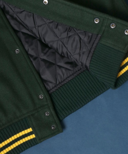 ANPAS(アンパス)の「ANPAS Synthetic Leather&Melton Oversize Varsity Jacket/ANPAS 別注 メルトン オーバーサイズ シンセティックレザー スタジャン(スタジャン・メンズ・ブラック/ネイビー/グリーン・LL/M/L)」の6枚目の写真