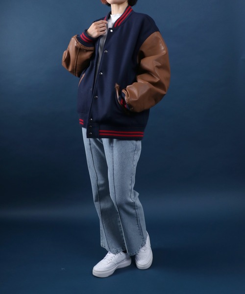 ANPAS(アンパス)の「ANPAS Synthetic Leather&Melton Oversize Varsity Jacket/ANPAS 別注 メルトン オーバーサイズ シンセティックレザー スタジャン(スタジャン・メンズ・ブラック/ネイビー/グリーン・LL/M/L)」の13枚目の写真