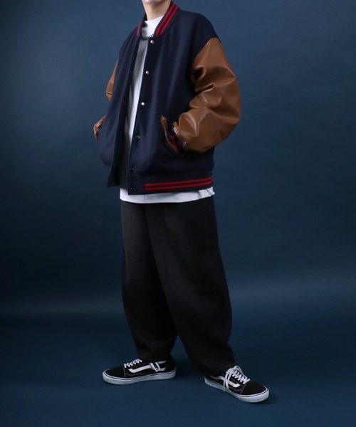 ANPAS(アンパス)の「ANPAS Synthetic Leather&Melton Oversize Varsity Jacket/ANPAS 別注 メルトン オーバーサイズ シンセティックレザー スタジャン(スタジャン・メンズ・ブラック/ネイビー/グリーン・LL/M/L)」の16枚目の写真