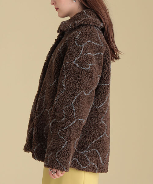 Ray BEAMS（レイビームス）の「Ray BEAMS / ライン プリント ボア ブルゾン（ブルゾン・レディース・オフホワイト/ブラウン・ONE SIZE）」の19枚目の写真