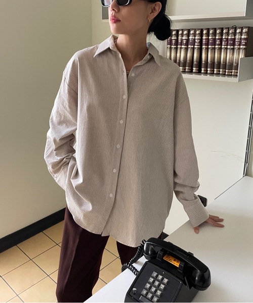 Didot.showroom(ディドット ショールーム)の「《 UNISEX 》ストライプオーバーシャツ(シャツ/ブラウス・レディース・ベージュ/スカイブルー/ホワイト/グレー・FREE)」の3枚目の写真