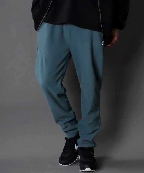 SITRY(シトリー)の「Fleece Tapered pants/フリース テーパードパンツ(スウェットパンツ・メンズ・チャコールグレー/ブラック/ダークグリーン/アッシュブラウン/オフホワイト/グレイッシュベージュ/ネイビー/グレイッシュブルー・M/L/XL)」の8枚目の写真