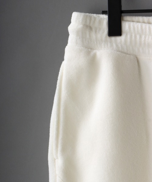 SITRY(シトリー)の「Fleece Tapered pants/フリース テーパードパンツ(スウェットパンツ・メンズ・チャコールグレー/ブラック/ダークグリーン/アッシュブラウン/オフホワイト/グレイッシュベージュ/ネイビー/グレイッシュブルー・M/L/XL)」の10枚目の写真
