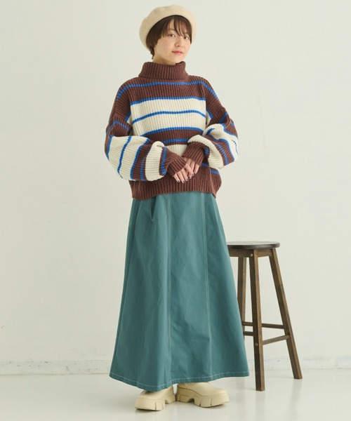 MERLOT（メルロー）の「マルチボーダータートルニット（ニット/セーター・レディース・オレンジ/ブラウン/ナチュラル・FREE）」の4枚目の写真