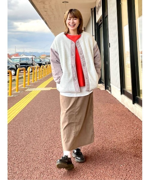 HONEYSUCKLE ROSE（ハニーサックルローズ）の「【HONEYSUCKLE ROSE】ボア切替リバージャケット（ブルゾン・レディース・ライトベージュ/ブラック・M/L）」の15枚目の写真