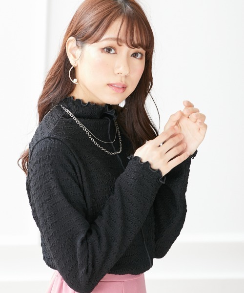 marun(マルン)の「<大きいサイズ> ハイネックメロウカットソートップス marun(Tシャツ/カットソー・レディース・オフホワイト/ブラック・LL/4L/5L/3L/L)」の6枚目の写真