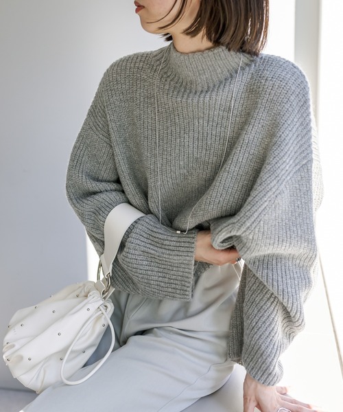 mystic（ミスティック）の「【カラー展開豊富】モヘアショートニット（ニット/セーター・レディース・オレンジ/アイボリー/グレー/ブルー・FREE）」の3枚目の写真
