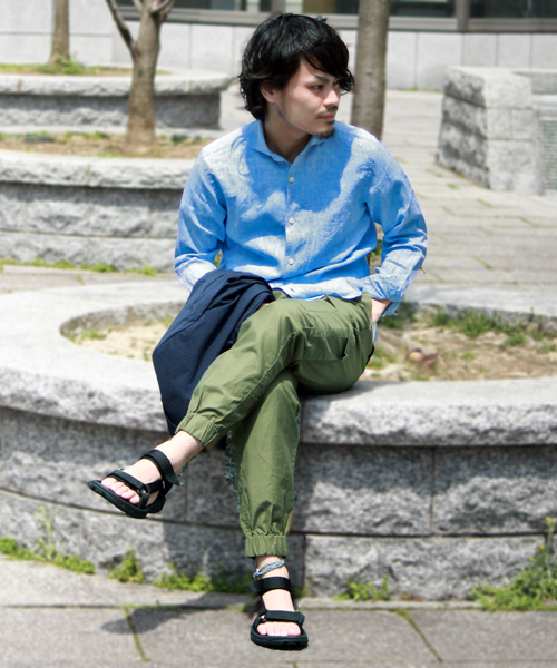 ivory court(アイボリーコート)の「◆フレンチリネン カッタウェイシャツ(シャツ/ブラウス・メンズ・ホワイト/グリーン/サックスブルー・36/40/38)」の13枚目の写真