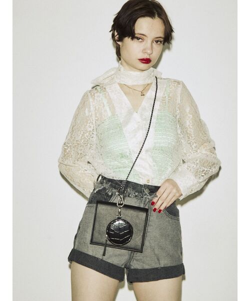 jouetie(ジュエティ)の「リメイクライクデニムショートパンツ(デニムパンツ・レディース・ブラック/ブルー・SMALL/MEDIUM)」の4枚目の写真