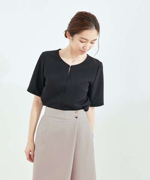 Jayro(ジャイロ)の「【セットアップ対応】2WAYストレッチ半袖ブラウス(シャツ/ブラウス・レディース・ネイビー/グレー系その他/ブラック・S/L/M)」の4枚目の写真