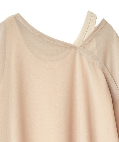 MANOF（マノフ）の「LAYERED OFF SHOULDER TOPS（その他トップス・レディース・レッド/ベージュ/ブラック・FREE）」の15枚目の写真