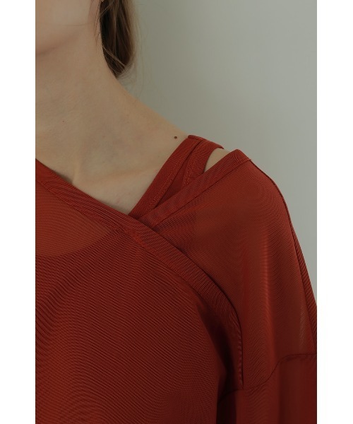 MANOF（マノフ）の「LAYERED OFF SHOULDER TOPS（その他トップス・レディース・レッド/ベージュ/ブラック・FREE）」の20枚目の写真