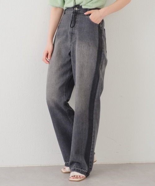 Kastane（カスタネ）の「【サイズ展開あり】サイドラインデニム（デニムパンツ・レディース・ブラック/ブルー・1/2/0）」の2枚目の写真