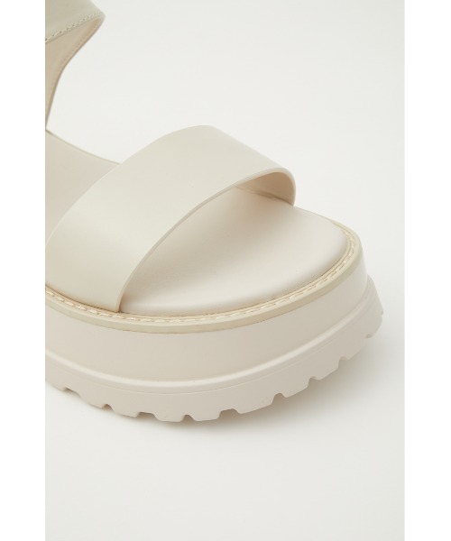 STACCATO（スタッカート）の「ダーシープラットフォームサンダル（サンダル・レディース・ブラック/ホワイト・24cm/22cm/22.5cm/23cm/23.5cm/24.5cm）」の3枚目の写真