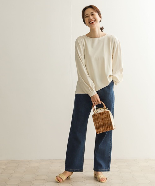 URBAN RESEARCH DOORS（アーバンリサーチドアーズ）の「ボリュームスリーブカットソー（Tシャツ/カットソー・レディース・ネイビー/ライトベージュ・MEDIUM）」の21枚目の写真