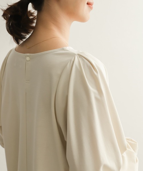 URBAN RESEARCH DOORS（アーバンリサーチドアーズ）の「ボリュームスリーブカットソー（Tシャツ/カットソー・レディース・ネイビー/ライトベージュ・MEDIUM）」の9枚目の写真