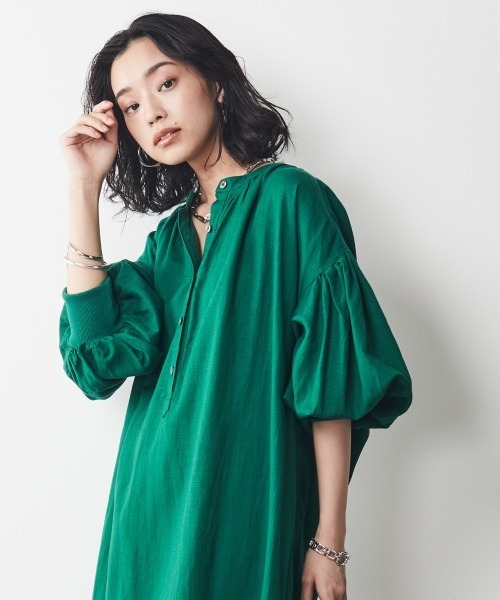 CHIC STYLE（シックスタイル）の「＜大きいサイズ＞レーヨン麻パフスリーブマキシワンピース シックスタイル（ワンピース・レディース・グリーン/モカ/ネイビー・4L/L/3L/5L/LL）」の7枚目の写真