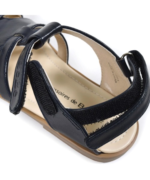 BeBe(ベベ)の「ロゴ型押しカメサンダル(13~19cm)(サンダル・キッズ・ネイビー/ホワイト・18/19/13/14/15 /16/17)」の10枚目の写真