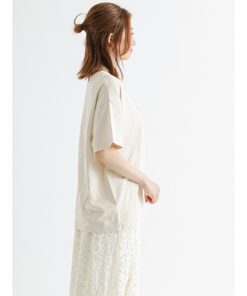 Te chichi（テチチ）の「ウレタン刺繍ロゴTシャツ（Tシャツ/カットソー・レディース・ブラウン/ベージュ/オフホワイト・ﾌﾘ-）」の10枚目の写真