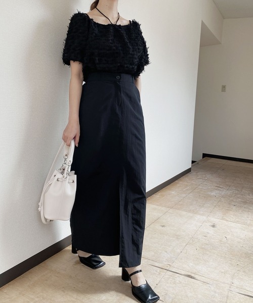 Reurie'(レウリィ)の「【ZOZO限定】ナイロンフロントスリットスカート / ストレート ロング丈 前スリット グレージュ グレー ブラック ロングスリット ペンシル Iライン(スカート・レディース・ブラック/グレー・FREE)」の13枚目の写真