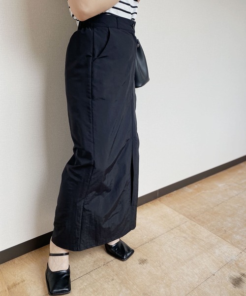 Reurie'(レウリィ)の「【ZOZO限定】ナイロンフロントスリットスカート / ストレート ロング丈 前スリット グレージュ グレー ブラック ロングスリット ペンシル Iライン(スカート・レディース・ブラック/グレー・FREE)」の17枚目の写真