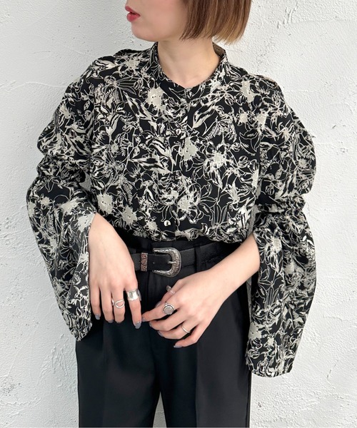 apres jour mignon（アプレジュールミニョン）の「オープンショルダー袖スリットブラウス【ZOZOTOWN限定アイテム】（シャツ/ブラウス・レディース・ホワイト系その他/ブラック/グレー/ブラック系その他・X-LARGE/フリー）」の3枚目の写真