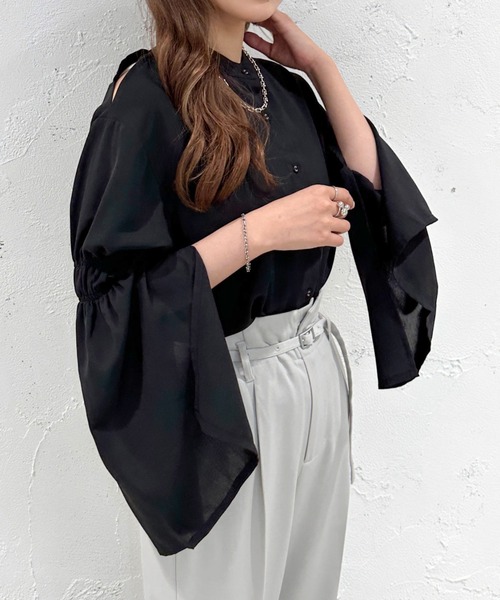 apres jour mignon（アプレジュールミニョン）の「オープンショルダー袖スリットブラウス【ZOZOTOWN限定アイテム】（シャツ/ブラウス・レディース・ホワイト系その他/ブラック/グレー/ブラック系その他・X-LARGE/フリー）」の11枚目の写真