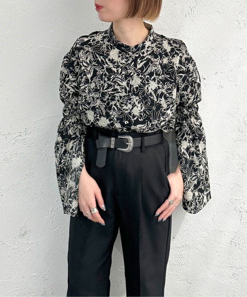 apres jour mignon（アプレジュールミニョン）の「オープンショルダー袖スリットブラウス【ZOZOTOWN限定アイテム】（シャツ/ブラウス・レディース・ホワイト系その他/ブラック/グレー/ブラック系その他・X-LARGE/フリー）」の19枚目の写真