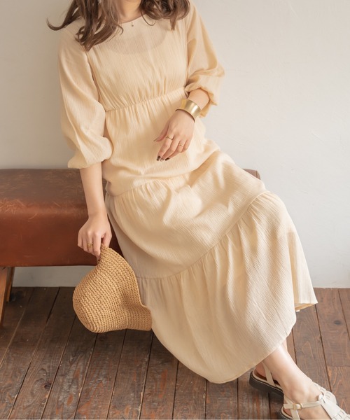 Ambre Neige（アンブルネージュ）の「ティアードＡラインワンピース／【WEB/EC限定商品】（ワンピース・レディース・ブラック/アイボリー・FREE）」の4枚目の写真