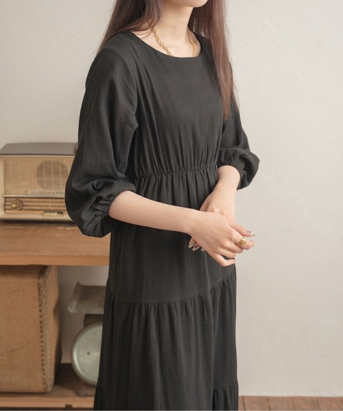 Ambre Neige（アンブルネージュ）の「ティアードＡラインワンピース／【WEB/EC限定商品】（ワンピース・レディース・ブラック/アイボリー・FREE）」の10枚目の写真