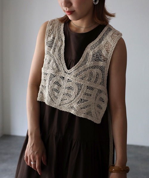 Riberry（リベリー）の「かぎ編みレースビスチェ（ベスト・レディース・アイボリー/オフホワイト・MEDIUM）」の12枚目の写真